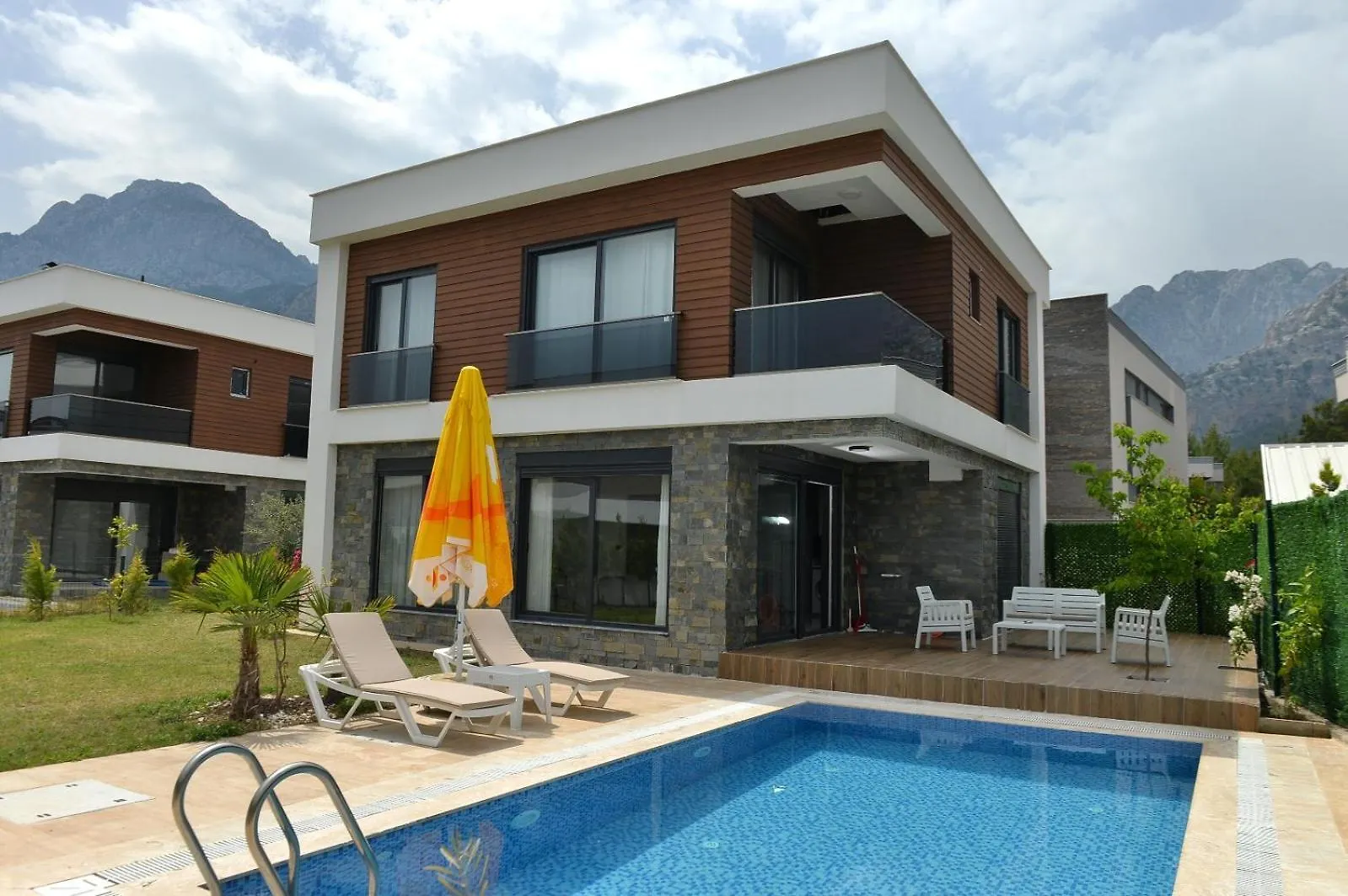Kontakte von Villa Kemer Kutlu